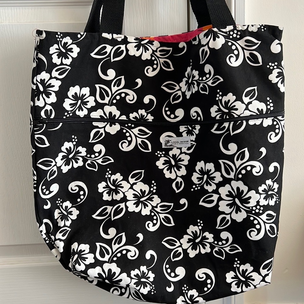 NWOT Large Reversible Hawaiian Fabric Tote Bag🌺